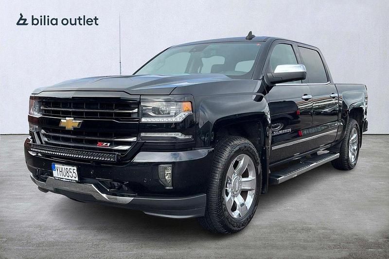 Svart Begagnad 2017 Chevrolet Silverado Van | 419 900 kr - Bild 1/3