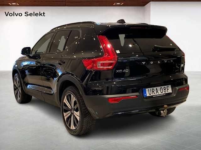 Begagnad Volvo XC40 299 kW (407 HK) 2023 Svart SUV