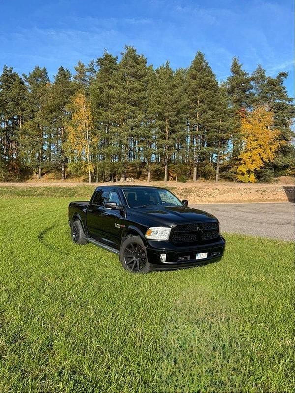 Svart Begagnad 2014 Dodge Ram Pickup | 229 000 kr (Dyr) - Bild 1/4
