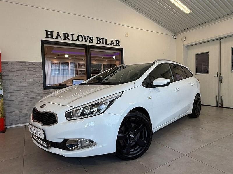 Vit Begagnad 2014 Kia Ceed Sportswagon EX Kombi | 59 000 kr (Marknadspris) - Bild 1/4