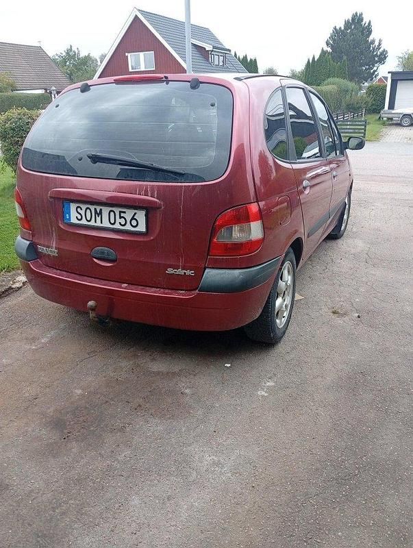 Blå Begagnad 2001 Renault Scénic Expression Minibuss | 12 500 kr - Bild 1/3