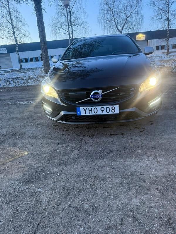 Begagnad Volvo V60 231 HK (169 kW) 2017 Kombi