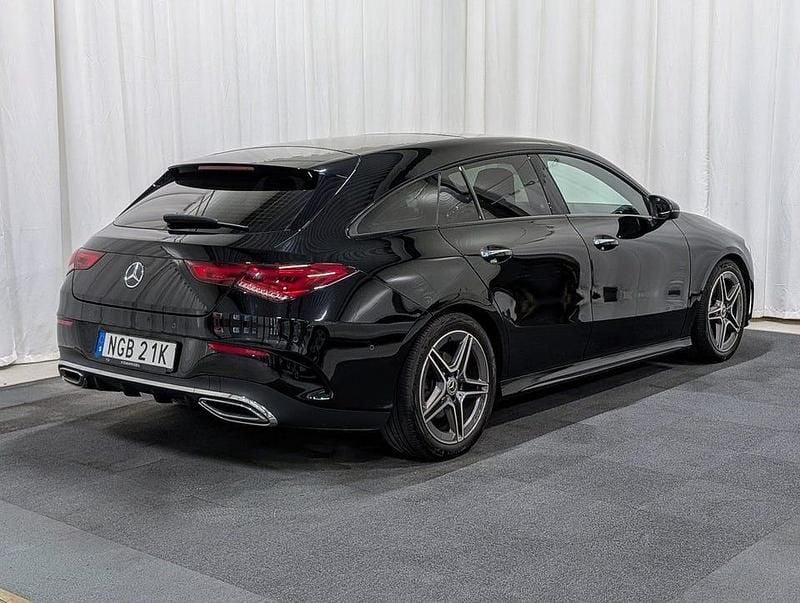 Begagnad Mercedes CLA200 Shooting Brake AMG line 163 HK (119 kW) 2020 Svart Kombi