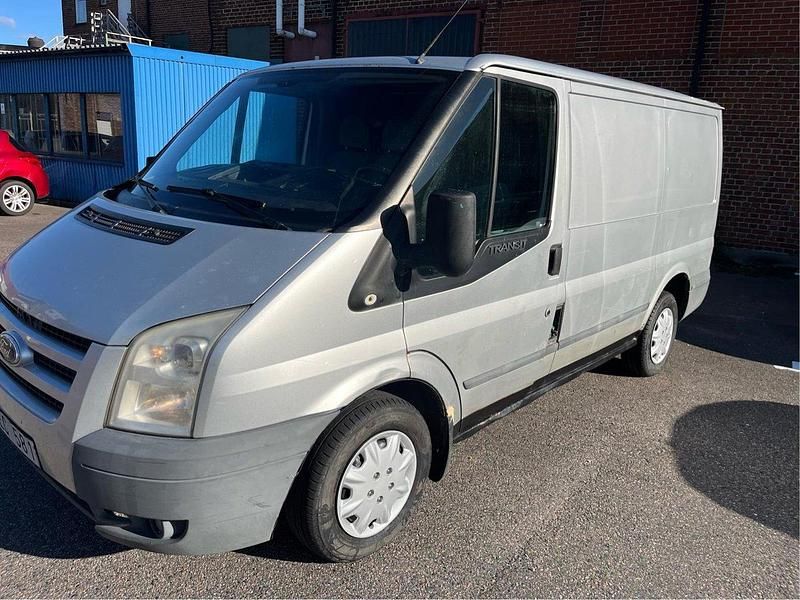 Grå Begagnad 2011 Ford Transit T260 Minibuss | 23 000 kr - Bild 1/1