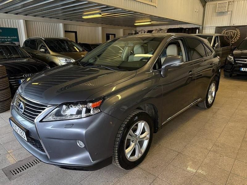 Begagnad Lexus RX450h Luxury Line 299 HK (219 kW) 2015 Gråmetallic SUV