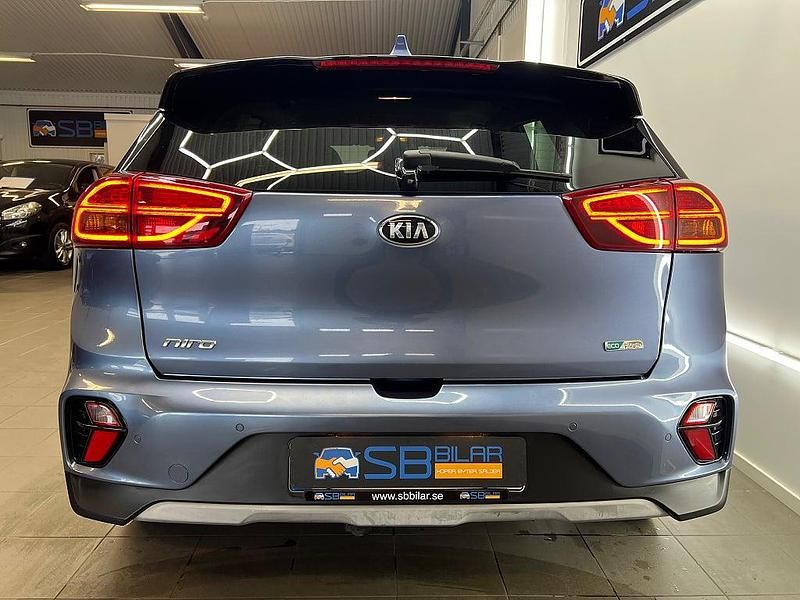 Begagnad Kia Niro Advance 105 HK (77 kW) 2019 Blå SUV