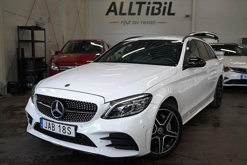 Begagnad Mercedes C220 AMG line 194 HK (142 kW) 2019 Vit Kombi
