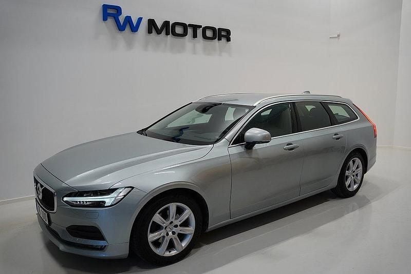 Silver Begagnad 2017 Volvo V90 Momentum Kombi | 199 800 kr (Marknadspris) - Bild 1/4