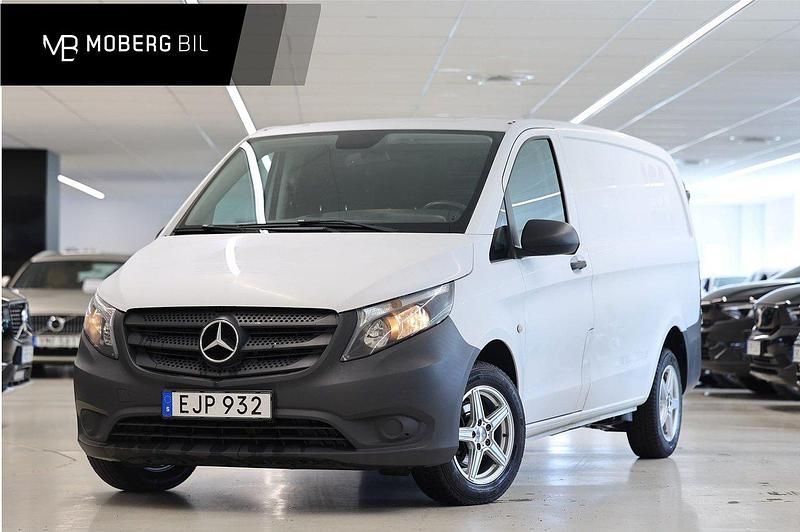 Vit Begagnad 2017 Mercedes Vito Minibuss | 139 900 kr (Marknadspris) - Bild 1/3