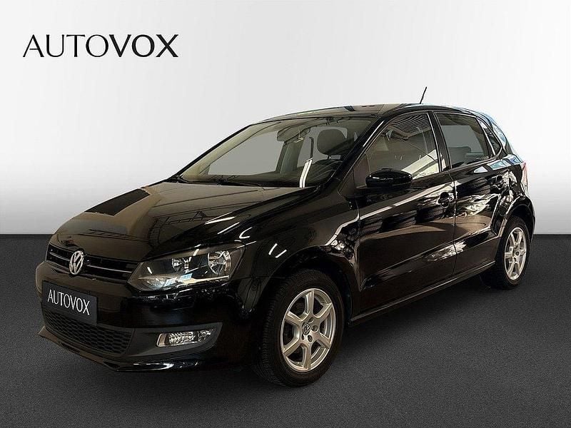 Svart Begagnad 2014 VW Polo Halvkombi | 105 900 kr (Marknadspris) - Bild 1/4