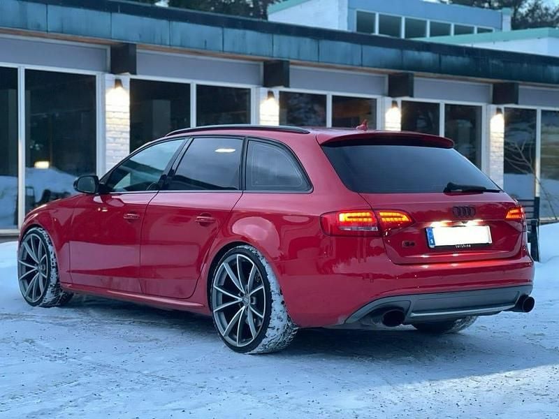 Begagnad Audi S4 400 HK (294 kW) 2010