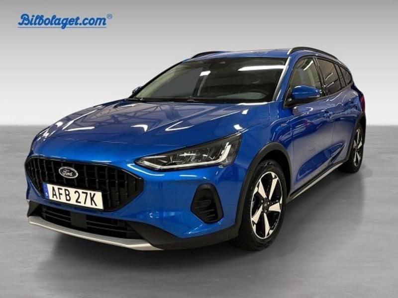 Blå Begagnad 2023 Ford Focus Active Kombi | 229 800 kr (Marknadspris) - Bild 1/4