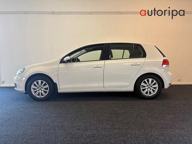 Vit Begagnad 2012 VW Golf VII Halvkombi | 54 900 kr (Dyr) - Bild 1/4