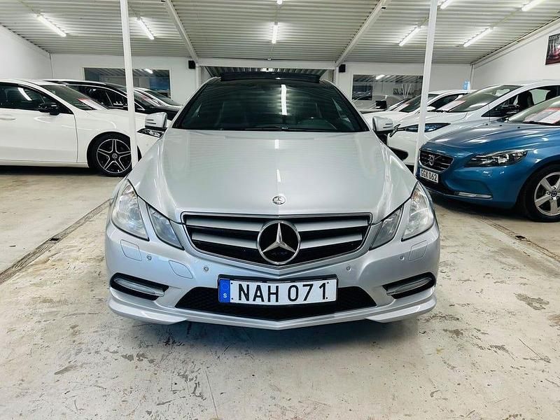 Begagnad Mercedes E220 AMG 170 HK (125 kW) 2012 Silver Sportkupé