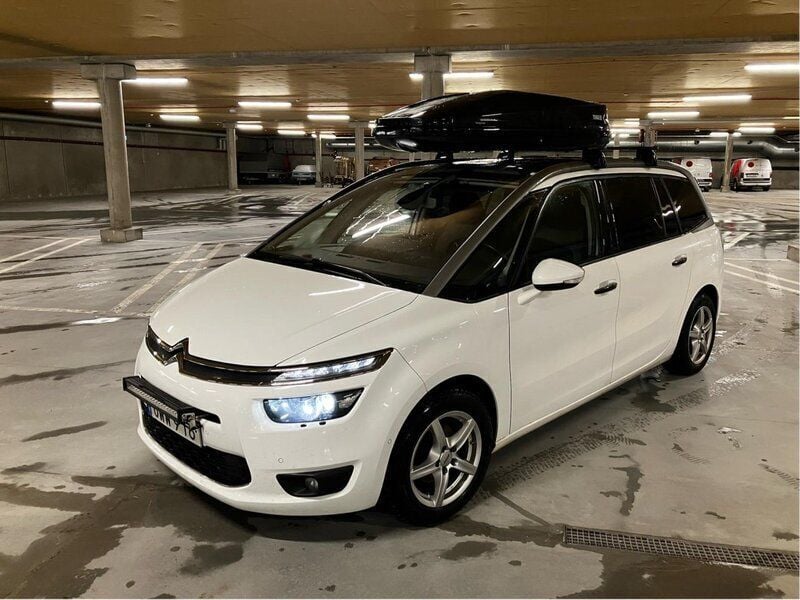 Vit Begagnad 2016 Citroën Grand C4 Picasso Minibuss | 119 000 kr (Marknadspris) - Bild 1/4