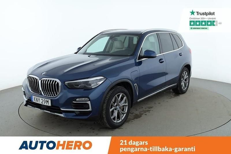 Blå Begagnad 2020 BMW X5 iPerformance SUV | 485 000 kr - Bild 1/4