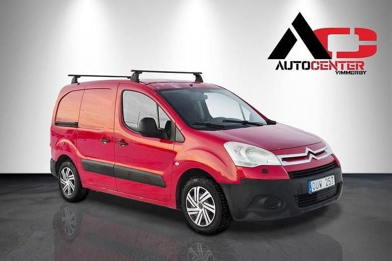 Begagnad Citroën Berlingo 90 HK (66 kW) 2009 Röd Minibuss