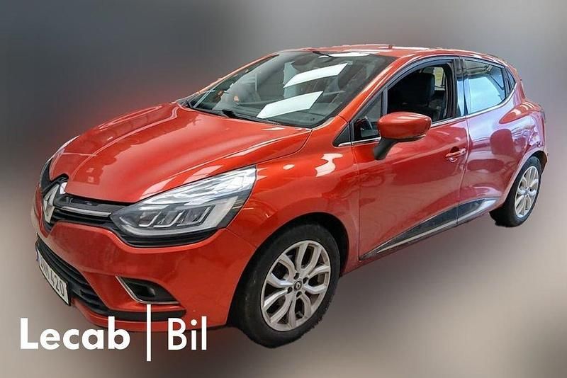 Röd Begagnad 2018 Renault Clio IV Halvkombi | 105 000 kr (Marknadspris) - Bild 1/1