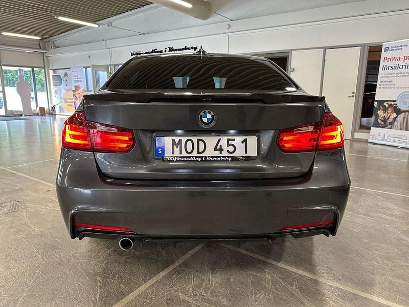 Begagnad BMW 320 M Sport 184 HK (135 kW) 2014 Grå Sedan