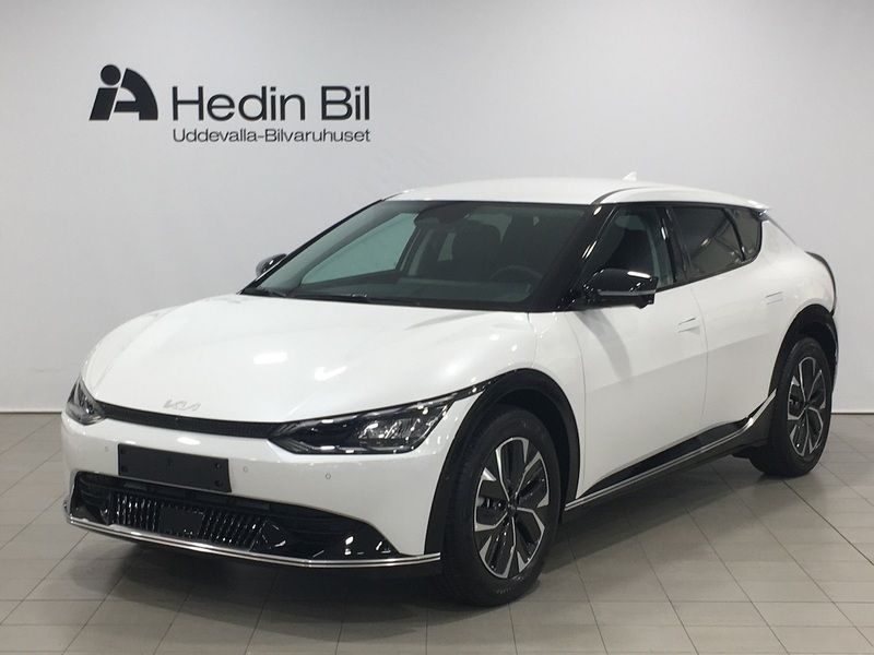 Vit Begagnad 2023 Kia EV6 Plus SUV | 624 800 kr - Bild 1/4