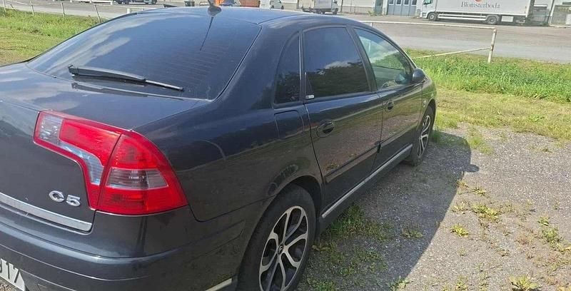 Grå Begagnad 2005 Citroën C5 Halvkombi | 11 000 kr (Bra pris) - Bild 1/4