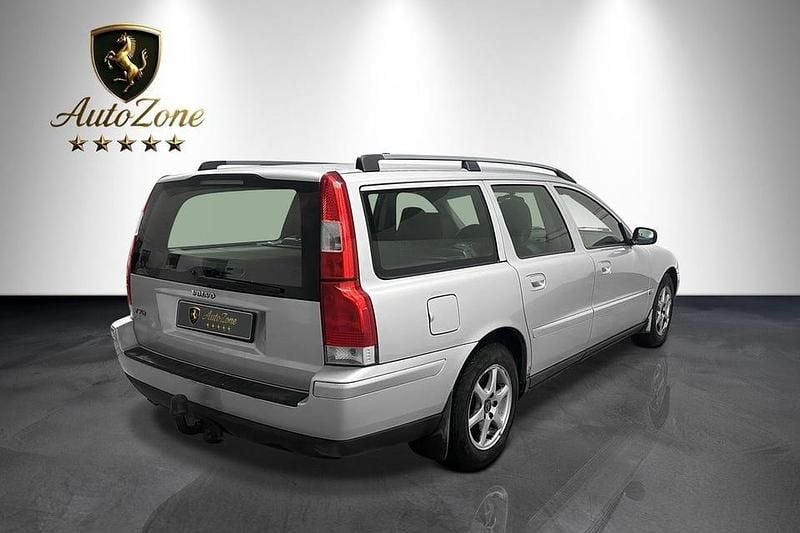 Begagnad Volvo V70 Business Edition 140 HK (102 kW) 2005 Grå Kombi