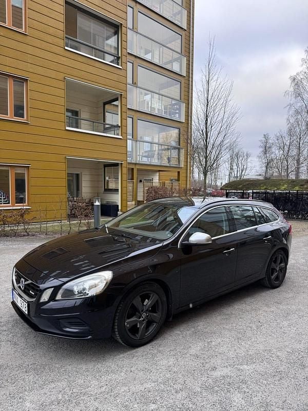 Begagnad 2011 Volvo V60 Kombi | 95 000 kr (Marknadspris) - Bild 1/4