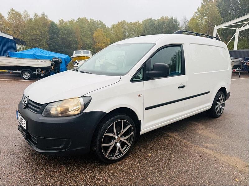 Vit Begagnad 2013 VW Caddy Maxi Minibuss | 69 000 kr (Marknadspris) - Bild 1/4