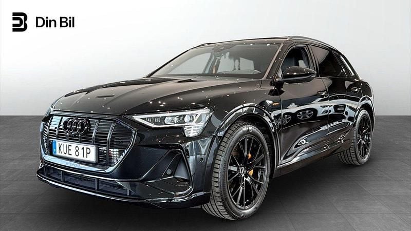 Mytsvart metallic Begagnad 2022 Audi e-tron S-Line SUV | 539 000 kr (Dyr) - Bild 1/4