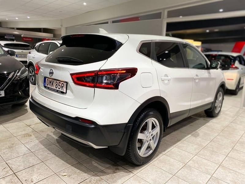 Begagnad Nissan Qashqai N-Connecta 140 HK (102 kW) 2019 Vit SUV