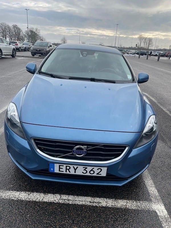 Begagnad Volvo V40 115 HK (84 kW) 2015