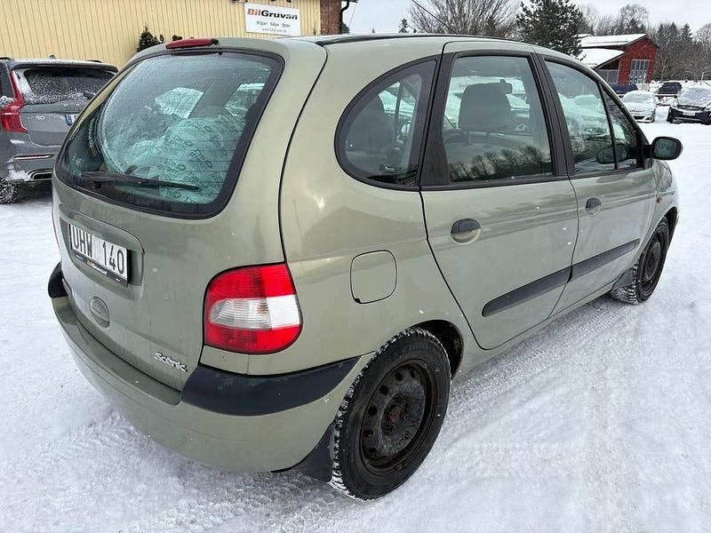 Begagnad Renault Scénic Authentique 107 HK (78 kW) 2003 Grön Minibuss