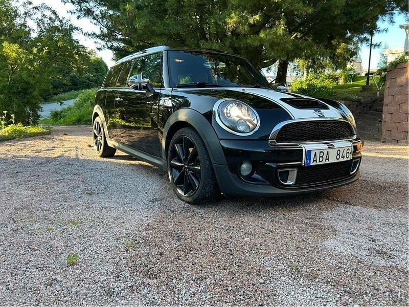 Svart Begagnad 2011 Mini Cooper SD Clubman Chili Kombi | 105 000 kr - Bild 1/4