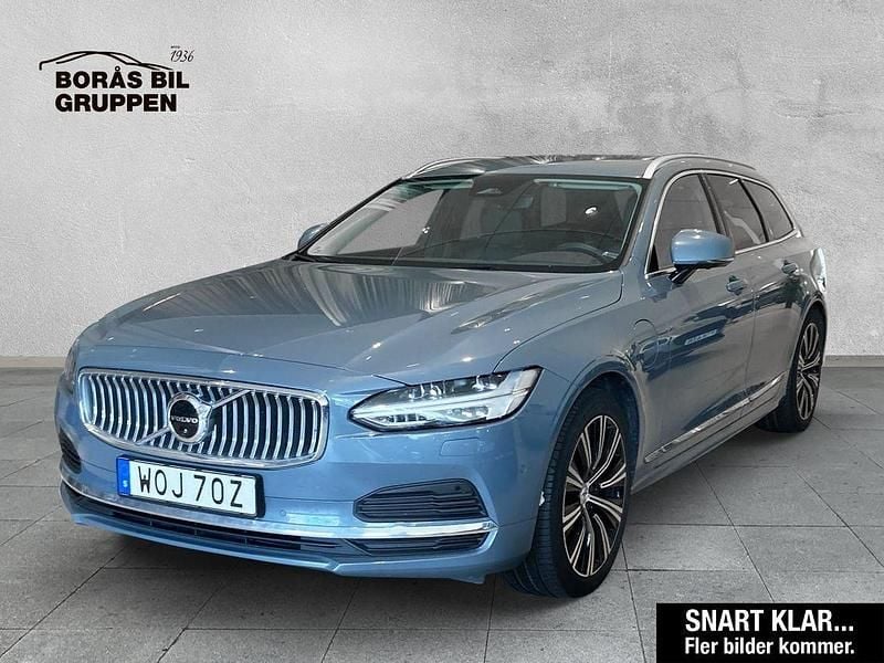 Grå Begagnad 2023 Volvo V90 Plus Kombi | 399 000 kr (Superpris) - Bild 1/2