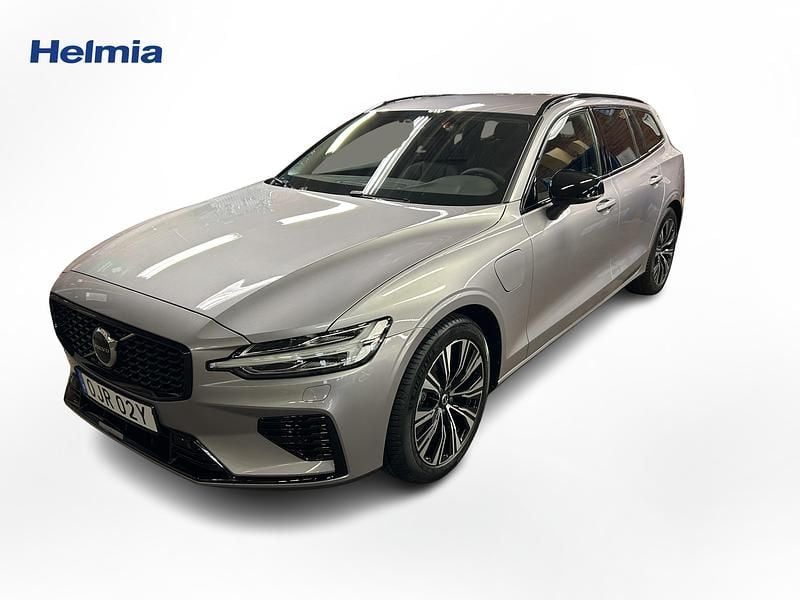 Silver Ny 2026 Volvo V60 Kombi | 572 600 kr (Lite dyr) - Bild 1/4