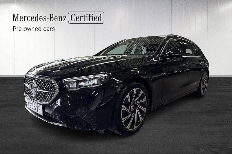 Svart Begagnad 2023 Mercedes E300 Avantgarde Kombi | 539 000 kr (Superpris) - Bild 1/4