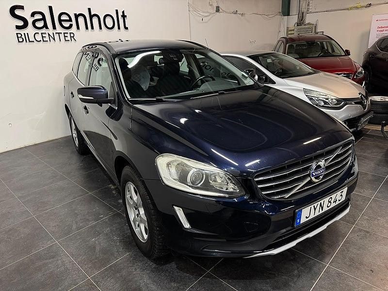 Begagnad Volvo XC60 Momentum 245 HK (180 kW) 2015 Blå SUV
