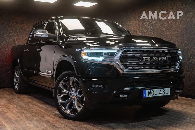 Svart Begagnad 2022 Dodge Ram SE Pickup | 719 500 kr (Superpris) - Bild 1/4