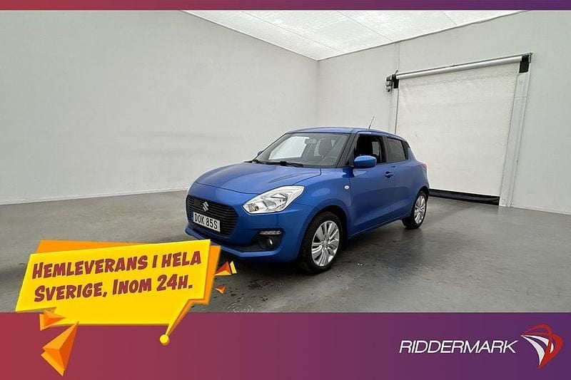 Blå Begagnad 2019 Suzuki Swift Halvkombi | 129 800 kr (Marknadspris) - Bild 1/3