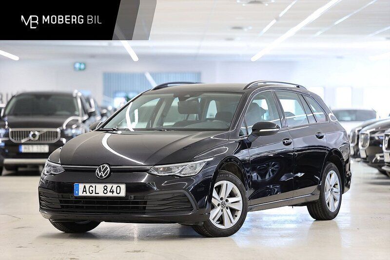 Svart Begagnad 2021 VW Golf VIII Kombi | 224 900 kr (Marknadspris) - Bild 1/3