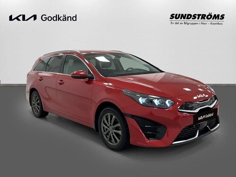 Begagnad Kia Ceed Sportswagon 141 HK (103 kW) 2023 Röd Kombi