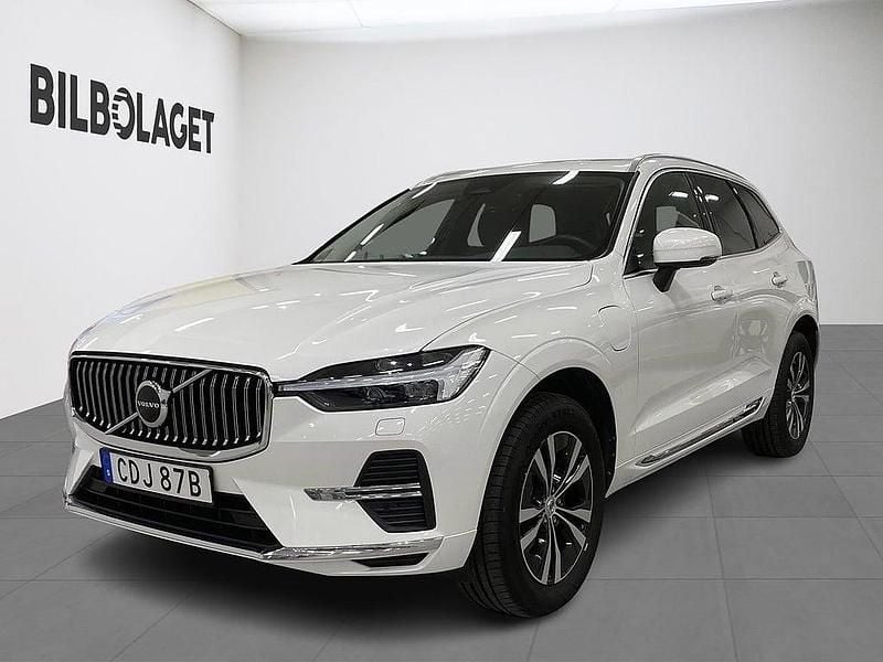 Vit Begagnad 2024 Volvo XC60 Core SUV | 444 800 kr (Bra pris) - Bild 1/4
