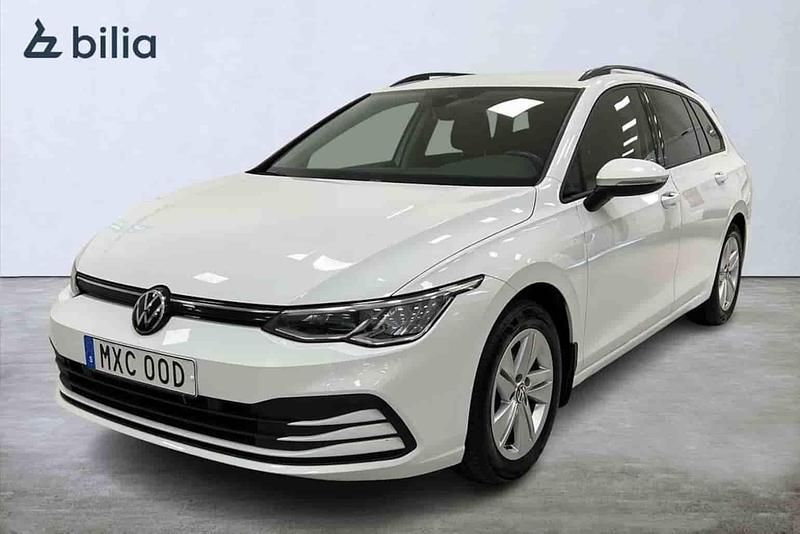 Vit Begagnad 2022 VW Golf VIII Kombi | 224 900 kr - Bild 1/1