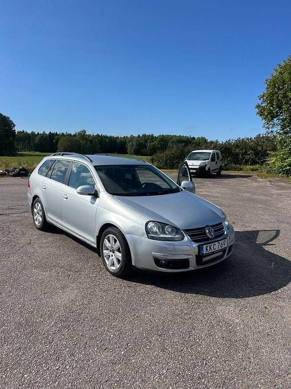 Silver Begagnad 2008 VW Golf VI Kombi | 24 999 kr (Marknadspris) - Bild 1/4