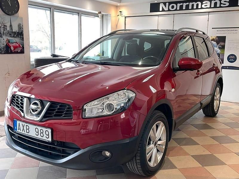 Röd Begagnad 2012 Nissan Qashqai +2 SUV | 129 000 kr (Dyr) - Bild 1/4