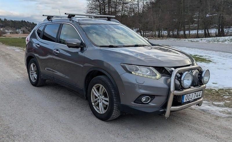 Begagnad 2016 Nissan X-Trail Tekna SUV | 108 000 kr (Marknadspris) - Bild 1/4