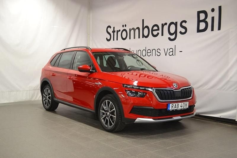 Röd Begagnad 2023 Skoda Kamiq SUV | 229 000 kr (Lite dyr) - Bild 1/4