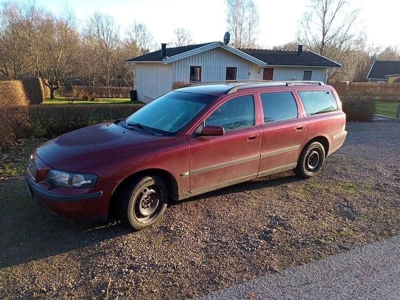 Begagnad 2004 Volvo V70 Kombi | 7 000 kr (Superpris) - Bild 1/1