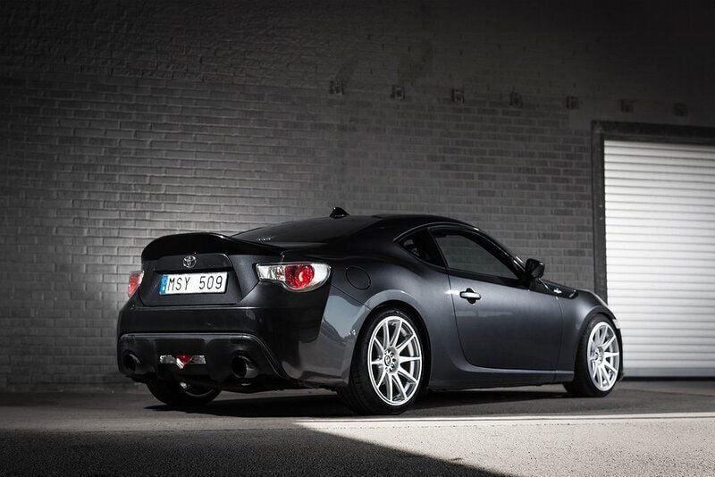 Begagnad Toyota GT86 GT 200 HK (147 kW) 2012 Mörkgrå (grå) Sportkupé