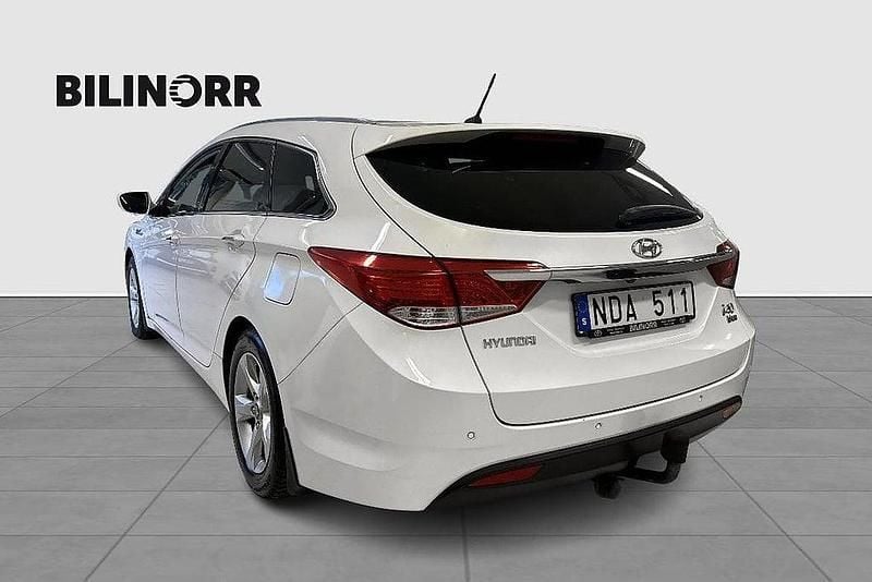 Begagnad Hyundai i40 137 HK (100 kW) 2012 Vit Kombi